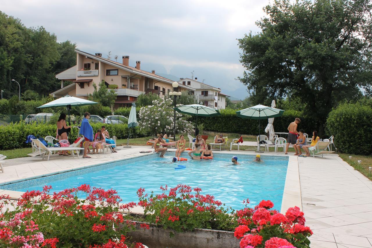 Residence La Piscina Isola del Gran Sasso d'Italia Bagian luar foto